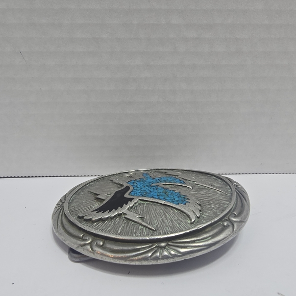vintage silver belt buckle featuring an eagle with a crushed turquoise inlay - Picture 4 of 7